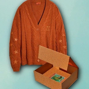 NEW SEALED Taylor Swift The Life Of A Showgirl Box Set Cardigan & CD Size XL/2XL - Picture 1 of 9