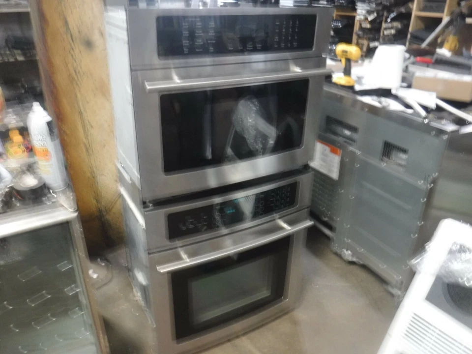 Unidad combinada Jenn Air 27 pulgadas Foto 1 de 1