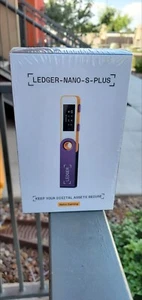 Ledger Nano S Plus Crypto Hardware Wallet | Retro Gaming Edition | SEALED - Picture 1 of 5