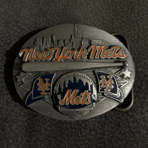 Official MLB New York Mets Limited Edition Belt Buckle 1990 - 1070/ 10,000 Cover