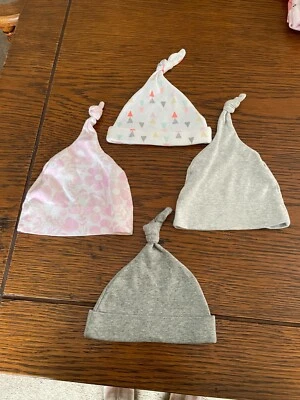Target Lote Sombrero 4 Piezas Talla 0-6 Meses Multicolor Foto 1 de 2