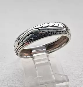 VINTAGE SOUTHWESTERN STYLE 925 STERLING SILVER PRINT BAND RING SIZE 8 - Picture 1 of 8