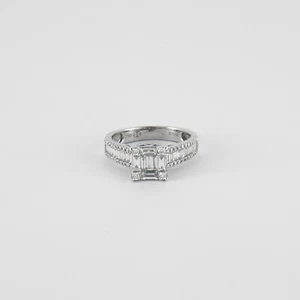 Bague en or blanc 18 carats sertie de diamants naturels - Picture 1 of 6