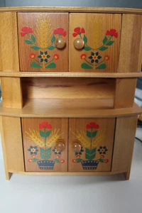 Puppenmöbel Schrank aus Holz bemalt - Bild 1 von 3