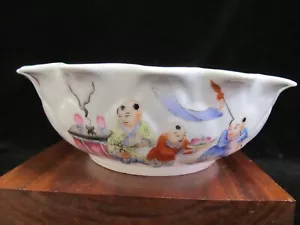 Colorido cuenco con borde de vieira CHINO Famille Rose porcelana NIÑOS DÍA jugando - Imagen 1 de 13