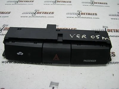 Toyota Corolla Verso cierre centralizado y botón de advertencia 153965 usado 2005 - Imagen 1 de 4