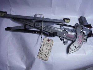 2001 TOYOTA 4RUNNER PASSENGER RIGHT FRONT WINDOW REGULATOR MOTOR OEM 1996-2002 - Picture 1 of 7