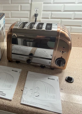 Dualit 4 Slice COPPER Toaster.  Hand bulit in United Kingdom for parkts - Image 1 of 4