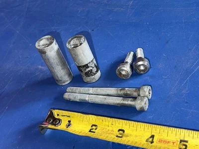 2002 - 2003 年本田 CBR954 cbr 954 RR 后脚挂钩高安装螺栓螺丝 — 第 1/4 张图片