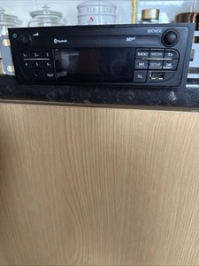 Opel,Vauxhall vivaro Visteon 281151657R. car stereo radio media player bluetooth - Picture 1 of 4