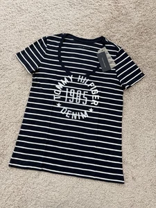 NWT Tommy Hilfiger Womens Graphic T-shirt SS Scoop Neck Navy Striped Sz XS - Picture 1 of 9