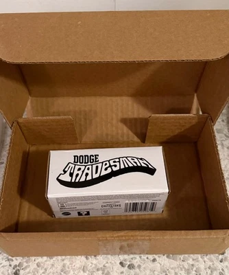 Dodge Tradesman Van Púrpura 2023 Hot Wheels RLC Exclusivo Años 70 Nuevo Envío Rápido Foto 1 de 2