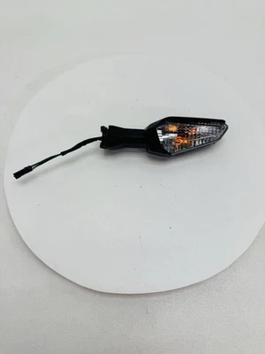 Kawasaki Z125 PRO 2017-2023 OEM señales de giro delanteras izquierda delanteras Foto 1 de 4
