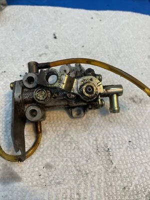 99-00 700 SKI DOO Formula Z Mxz 700 BOMBA DE ACEITE CONJUNTO 420888265 Bueno Usado Ssh 258 Foto 1 de 4