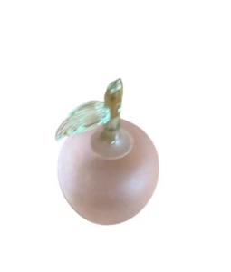 Paperweight VTG Opaque Glass Apple Leaf Pinkish Crowning Touch Collection Taiwan - Picture 1 of 9