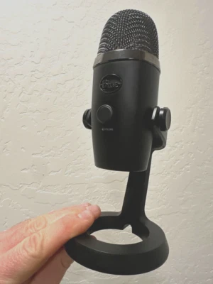 Blue Yeti Professional Multi-Pattern USB Condenser Microphone - Image 1 of 4