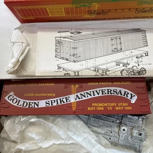 HO SCALE UNION PACIFIC CENTRAL PACIFIC GOLDEN SPIKE ANNIVARSARY ROUNDHOUSE KIT - Bild 1 von 3