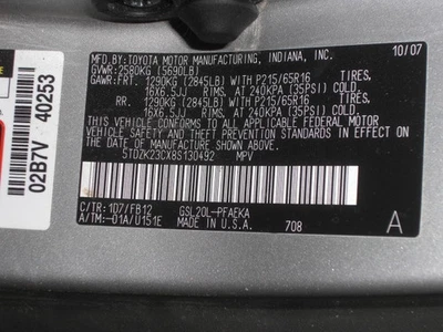 06 07 08 09 10 FARO HALÓGENO TOYOTA SIENNA R. 560326 Foto 1 de 4