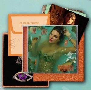 Taylor Swift The Life of a Showgirl Sweat and Vanilla Perfume Deluxe CD RETIRED - Foto 1 di 4