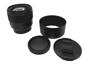 Sony FE 85mm f1.8 Lens E-Mount SEL85F18 Lens Front & Back Caps Hood - Picture 1 of 24