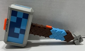 Nerf Minecraft Stormlander Hammer Blasting Toy Weapon - 2021 - Hasbro No Darts - Picture 1 of 10