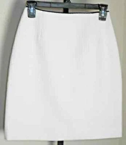 White House Black Market Winter White Waffle Weave Skirt Size 00 NWOT - Picture 1 of 2