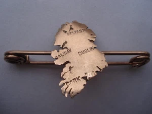 C1924 VINTAGE UNGEWÖHNLICHE 9 KAT GOLDKARTE VON IRLAND SOUVENIR BAR PIN BROSCHE - Bild 1 von 1