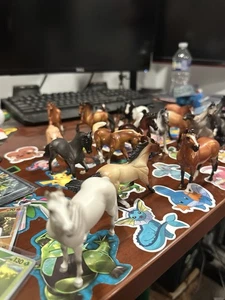 Breyer Stablemates LOT OF 18 Toy Horse Figures Arabian, Clydesdale, Appaloosa! - Picture 1 of 12