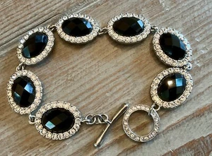 Rhinestone Crystal Bling Clip Round Earrings And Bracelet Black Clear Set - Picture 1 of 4