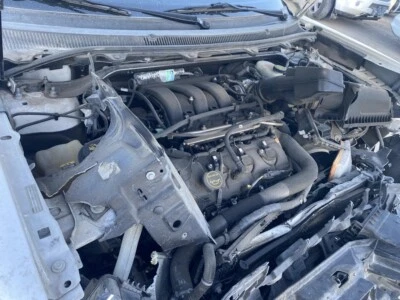 Used Front Center Infotainment Display fits: 2017 Ford Flex front display center - Image 1 of 4