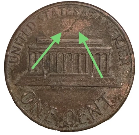 1975D One Cent Penny Struck Through Grease On Pluribus Unum Error Cover