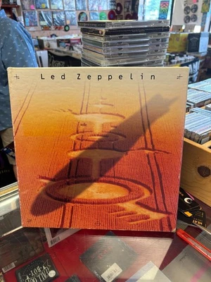 Led Zeppelin S/T vinyl 6x LP BOX SET w/Booklet 1990 CLUB Pressing EX Jimmy Page - Image 1 of 4