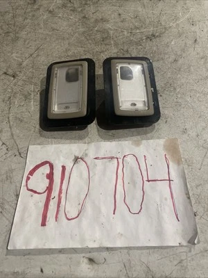 Juego de asientos traseros con luz domo superior Cadillac DTS 2006-2011 Foto 1 de 4