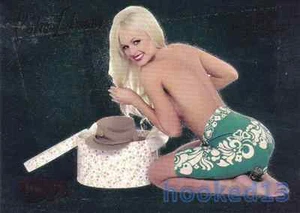 2005 Bench Warmer Katie Lohmann "PinUps" Card - Imagen 1 de 2