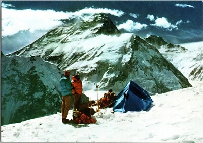 Cubierta de postal 1972 Nepal Monte Everest RP firmada por tripulación de expedición alemana Foto 1 de 2