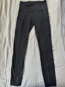 Lululemon Leggings Womans 4 Yoga Athlesiure Running Fit Black Gym - Picture 1 of 14