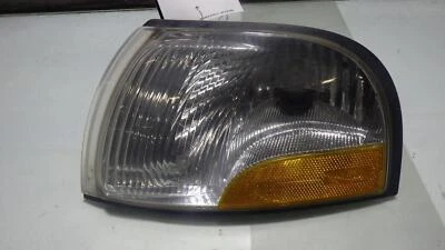 02 NISSAN QUEST LEFT Front Lamp   - Image 1 of 4