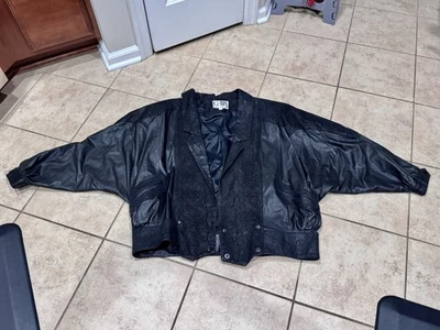 Chaqueta de cuero vintage años 80 G III para mujer negra recortada talla grande Foto 1 de 4