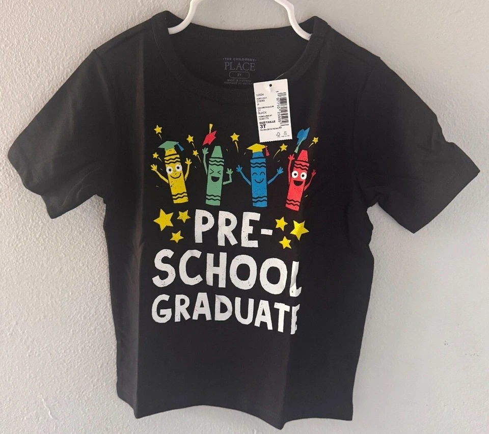 Camiseta gráfica masculina manga curta nova com etiquetas. Graduação pré-escolar - Imagem 1 de 1