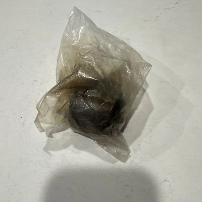 Nuevo buje nudillo eje trasero Mitsubishi 4113A050 2007-12 Galant 10-12 Eclipse  Foto 1 de 4