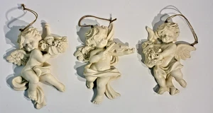 3 Vintage Engel hängende Cherub Engel Ornamente Gips Violine Bouquet Wein 4" - Bild 1 von 5