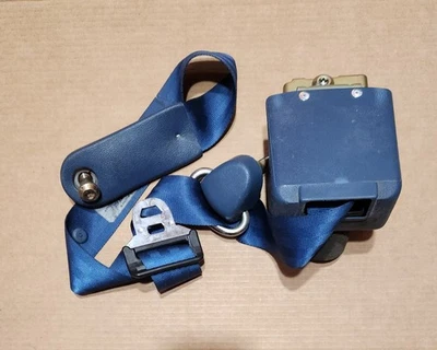Cinturón de seguridad retráctil lado derecho asiento trasero Ford F250 F350 1996-1997 azul OEM Foto 1 de 4