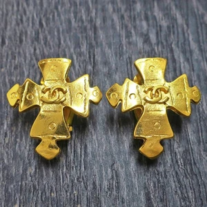 Pendientes de clip vintage con logotipos CC enchapados en oro CHANEL #979c - Imagen 1 de 5