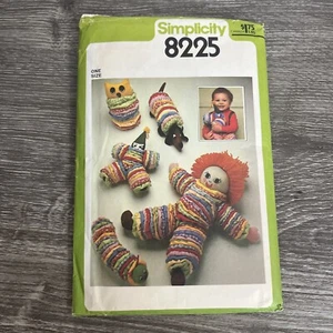 Simplicity 1977 #8225 Cute Yo-Yo Toys - Dolls & Animals Patterns Uncut - Picture 1 of 4