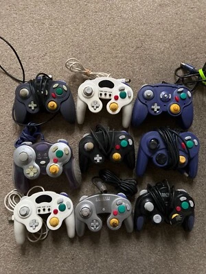 *FAULTY FOR PARTS* Nintendo Gamecube Controllers Silver Black White Purple X9 - Image 1 of 4