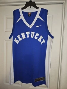 CAMISETA DE COLECCIÓN NIKE KENTUCKY WILDCATS EQUIPO UNIVERSITARIO DE BALONCESTO DEL REINO UNIDO AZUL PAPA GRANDE - Imagen 1 de 4