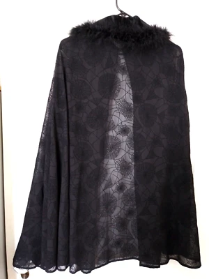 SEXY HALLOWEEN CAPA NEGRA TRANSPARENTE telarañas quemadas cuello terciopelo/pluma Foto 1 de 4