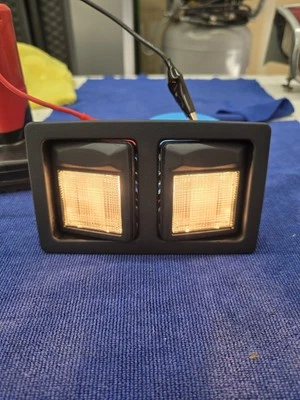 1990 91 92 93 94 95 96 1997 Lincoln Town Car Dome Light Assembly Light Blue - Image 1 of 3