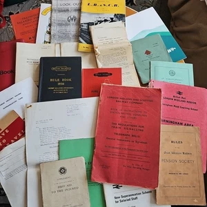 British Railways Ephemera 1930s To 1970s Rules Fire Manual Books London Midland - Picture 1 of 10