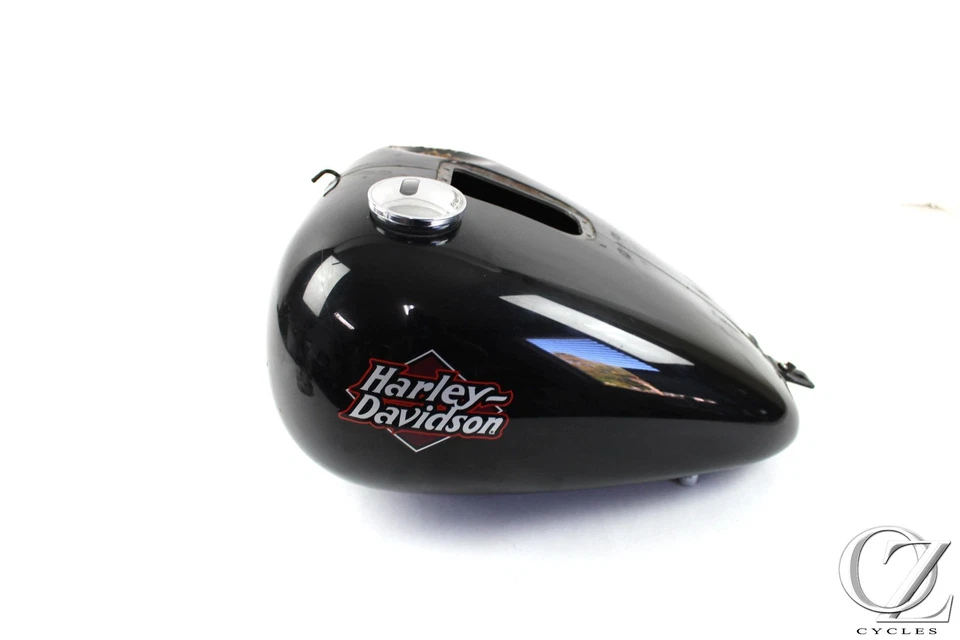 2003 03 Harley FXSTB Night Train Softail Gas Fuel Tank Foto 1 de 4